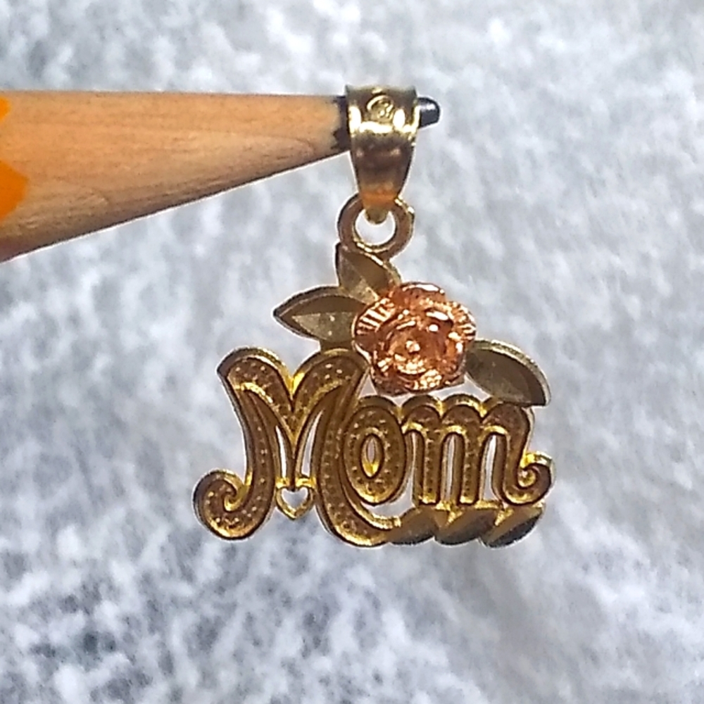 14KT Solid Gold Mom w/🌺 Flower Charm Pendant